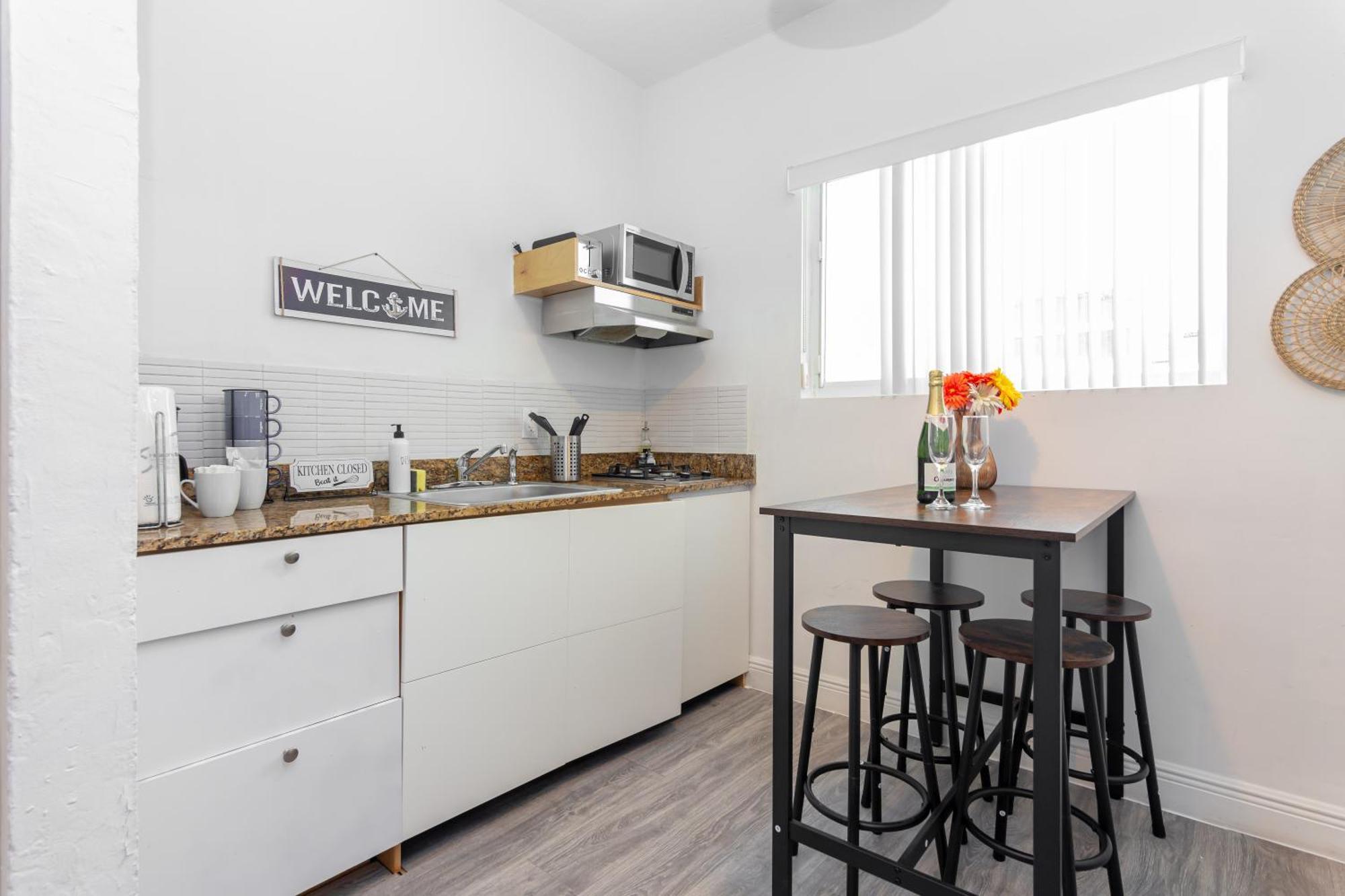 West Deco Aparthotel Miami Beach Bagian luar foto